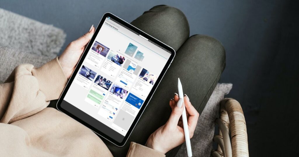 learning platform image with card design